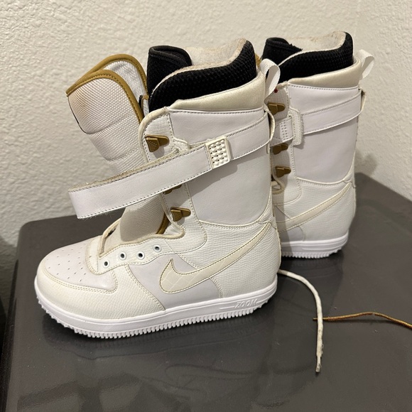 Nike Air Force sample snowboard boots - Picture 2 of 6